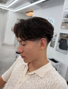 センターパート - DAMDEE TOKYO 心斎橋掲載