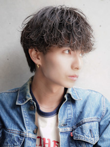 モテる黒髪ネープレスショート束感モテ髪ワックスなしマッシュ - ～ing deux掲載