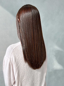 ロングおくれ毛美髪前髪カット顔周りレイヤー_ba548911 - IT by ALBUM 松戸店【アイティー バイ アルバム】掲載