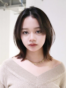 ミディアムくびれヘアおくれ毛前髪カット美髪_ba549081 - IT by ALBUM 松戸店【アイティー バイ アルバム】掲載