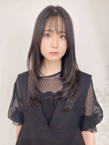 レイヤーカット 顔周りカット アッシュグレー 髪質改善  - CAPA  central 天神・大名店掲載