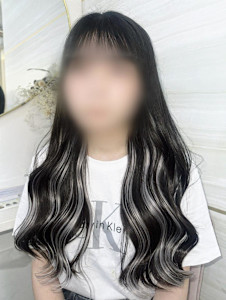 《Hina》エクステ/インナーカラー - elu by lovis掲載