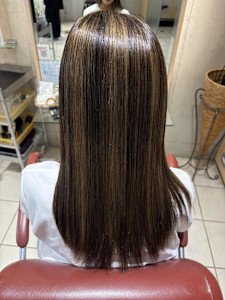 酸性ストレート - EMU international 春日部本店掲載