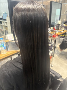 ティアラ縮毛矯正☆ダークオリーブカラー - newi 池袋掲載