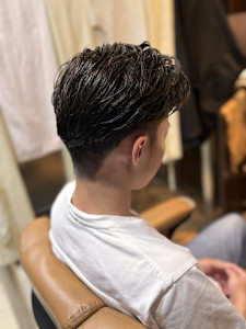 神田ビジネス - ヘアーモードキクチ 神田日銀通り店掲載