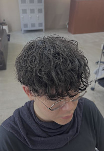 シャドウパーマ - epc by F.U.N 竹ノ塚 髪質改善/ブリーチ/ハイライト【エピックバイファン】掲載