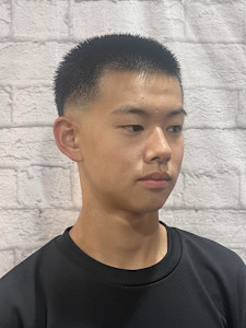 ボウズ／ローフェード／刈り上げ - グレイスフルバーバー プラチナム掲載