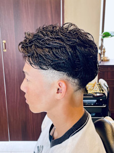 【20代 男性】ツーブロフェードパーマ（大宮/バーバー） - Graceful Barber London掲載