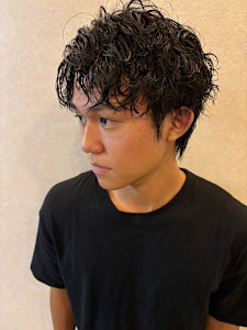 スパイラルパーマ×濡れ感ショート