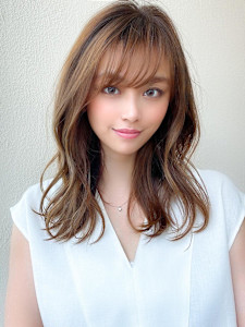 2wayバングでイメチェン顔まわりレイヤーのくびれヘアが人気 - AFLOAT/L 錦糸町【アフロートエル】掲載