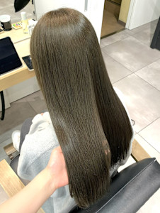 circus流髪質改善ストレート - circus by KENJE掲載