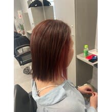 ピンクボルドーカラーのイヤリングカラー - newi 所沢掲載