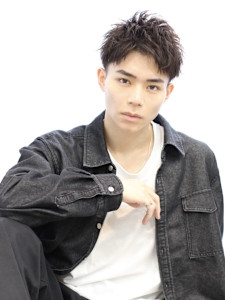 【短髪アップバングショート】ツイスパ、シャドウパーマ - ARiA TWiN by ECLART掲載