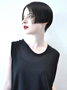 くびれヘアアプリコット黒髪夏ハイライトカラー丸型卵型ボブ