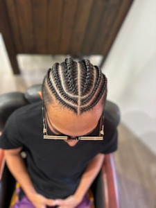 コーンロウ　特別な日に最適✩　　※要予約