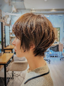 大人カジュアルなニュアンスショート