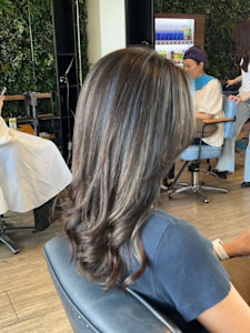 アッシュベージュ×ハイライト - independence掲載