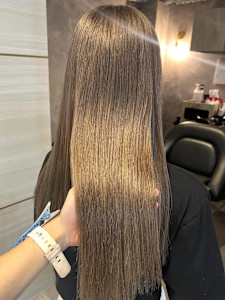 《高橋亜美》ミルクティーグレージュ/ブリーチ/大宮 - elu by lovis掲載