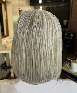 【白髪を魅力に変える】カット＋上品ストレートボブ