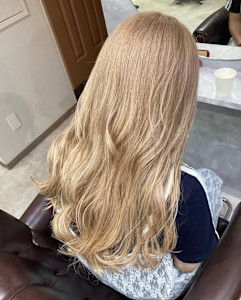 ミルクティーベージュ - GLADGE池袋/ダブルカラー/ブリーチ掲載