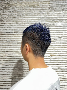 ブリーチハイトーン×ブルーグレージュ刈り上げモヒカン - Vis lien 川口店【ビス リアン】掲載