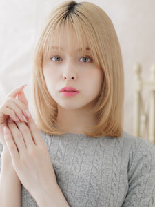 垢抜けハイトーンカラー小顔ウルフレイヤー　パールベージュ - COVER HAIR & SPA bliss【カバーヘア アンド スパ ブリス】浦和/浦和西口店掲載