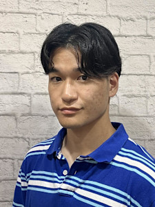 ナチュラルなセンターパートスタイル - グレイスフルバーバー プラチナム掲載