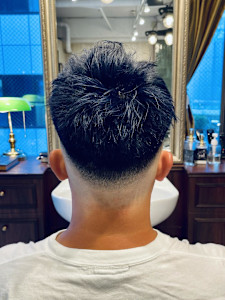 【30代 男性】ロンドンネイビーフェード（大宮/バーバー） - Graceful Barber London掲載