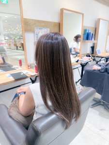 白髪ぼかし細めハイライト30代40代50代【藤沢　藤沢駅】 - KENJE ODAKYU SHONAN GATE掲載