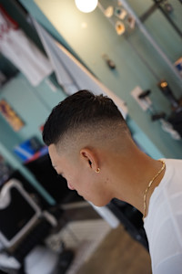 クロップスタイル - TIGHT SWAG BARBERWORKS掲載