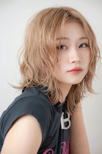 ケアブリーチ♪透明感ミルクティーベージュ - SOURCE 高槻掲載