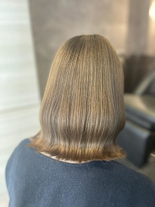 《三宅悠斗》ミルクティーベージュ/ブリーチ/大宮 - elu by lovis掲載