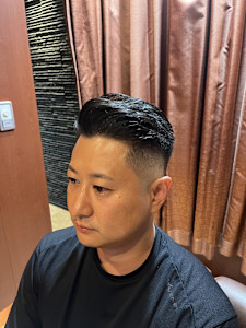 銀座　理容室　スキンフェード　アップバング　七三フェード