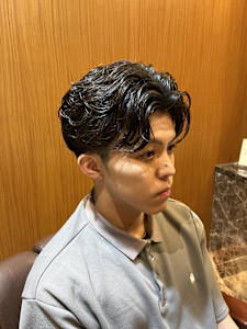 銀座　理容室　ナチュラルセンターパート