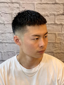 クロップ×フェードスタイル - 銀座マツナガ 新宿野村ビル店掲載