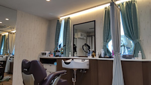 Cut&Shave UEMURA(カットアンドシェーブ ウエムラ)