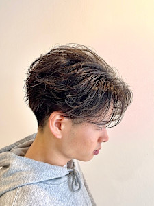 ニュアンスパーマ　刈り上げ　ツーブロック