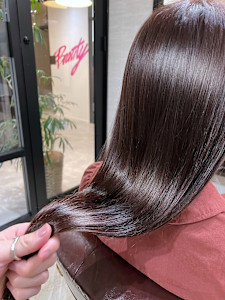 オトナ可愛い◇20代30代40代◇チェリー - 髪質改善トリートメント&ヘッドスパ newi 銀座【ネウィ】掲載