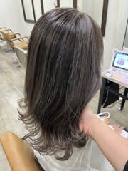 白髪ぼかしハイライト白髪ぼかしカラーブリーチ池袋池袋東口店] - prize Iris 池袋【プライズ アイリス】池袋駅東口店掲載