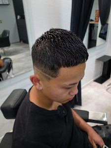 バーバークロップスキンフェードラインアート/渋谷 - INTRO . by Fi-Ne 渋谷【イントロ バイ フィーネ シブヤ】掲載