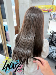 ナチュラルグレージュストレート【透明感ツヤ髪】 - LAGUZ 茅ヶ崎 髪質改善 ヘアアレンジ掲載