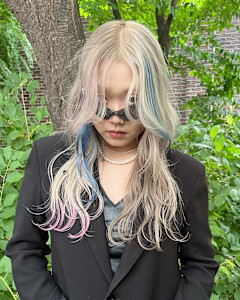 スラッシュカラー　ケアブリーチ　デザインカラー　表参道/原宿 - Null 表参道本店 デザインカラー/ダブルカラー掲載