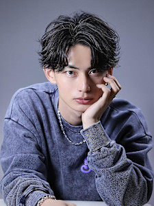 フェザーパーマセンターパート - LIPPS hair 天神【9月4日 NEW OPEN】掲載