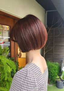 艶カラーで叶う、まとまる大人の丸みボブ - HAIR&HEADSPA SQUARE＊UNO HAKATA掲載