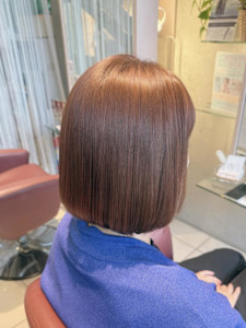 大人可愛いオレンジピンクボブ - EMU international 春日部本店掲載