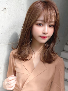 30代40代に人気後れ毛がかわいいくびれヘアシャギーレイヤー