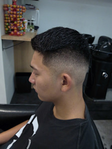 バーバークルーカットミドルスキンフェード/渋谷/代々木 - INTRO . by Fi-Ne 渋谷【イントロ バイ フィーネ シブヤ】掲載