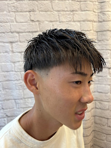  フォアードツーブロスキンフェード - 銀座マツナガ 新宿パークタワー店掲載