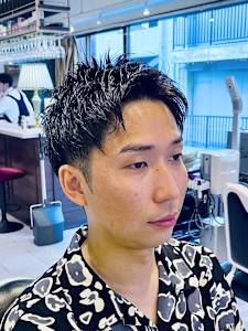 【30代 男性】ロンドンツーブロショート（大宮/バーバー） - Graceful Barber London掲載