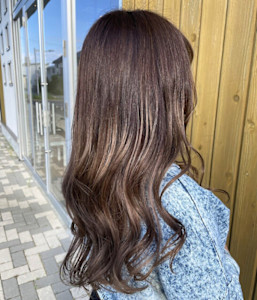 ベージュ系グラデーションカラー